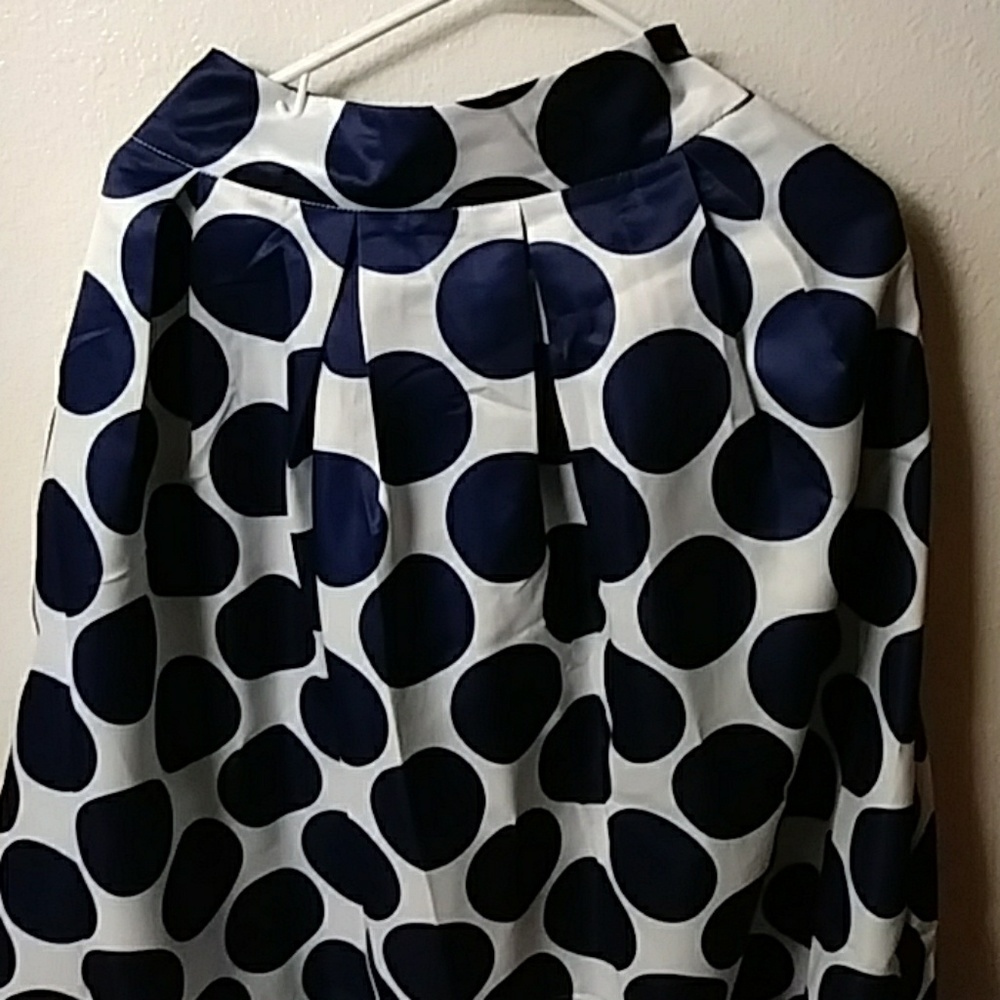 Skirt - Picture 3 of 4